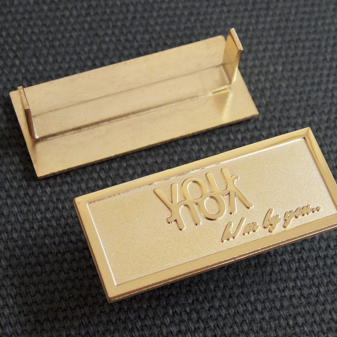 ロゴネームプレート　ブランドタグ　製作事例　you