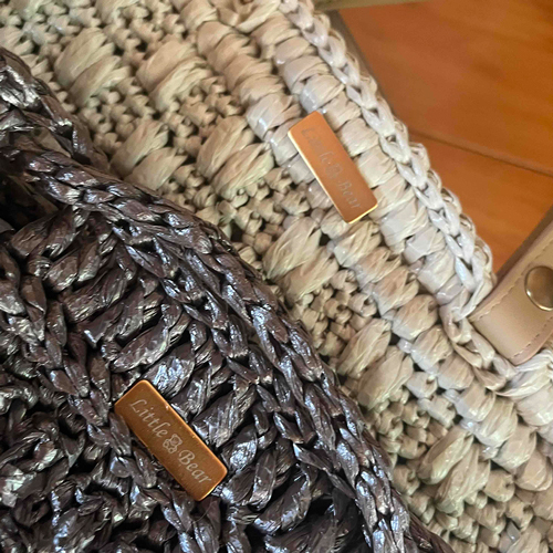 ロゴネームプレート ブランドタグ 製作事例 小熊